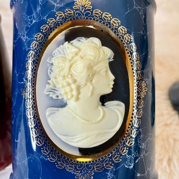 Mount Clements Pottery Vintage Porcelain Cameo lidded vessels. - Picture 7 of 10
